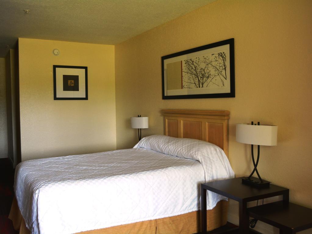 Crystal Cove Riverfront Resort Palatka Quarto foto